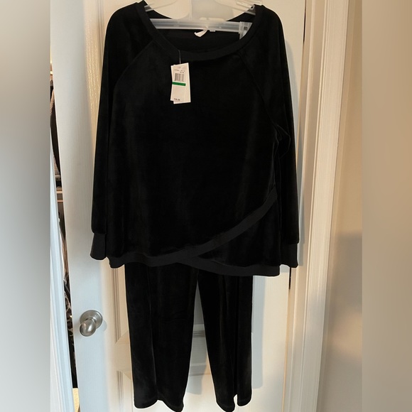 Cable & Gauge Pants & Jumpsuits Cable And Gauge 2 Piece Velour